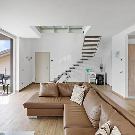 Residenza Simona Apartmán Mezzegra